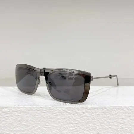 スーパーコピー バレンシアガ サングラス