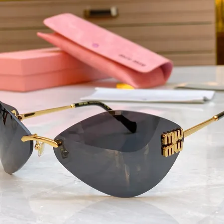 スーパーコピー ミュウミュウ サングラス