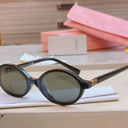 スーパーコピー ミュウミュウ サングラス