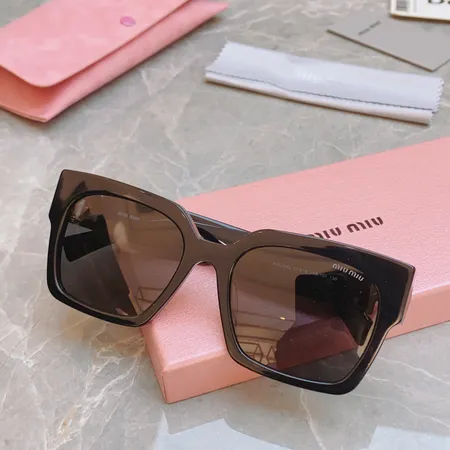 スーパーコピー ミュウミュウ サングラス
