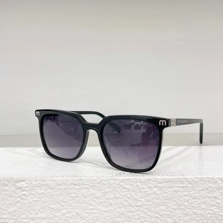 スーパーコピー ミュウミュウ サングラス