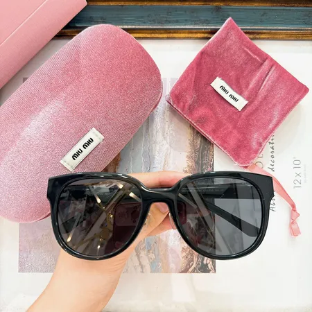 スーパーコピー ミュウミュウ サングラス