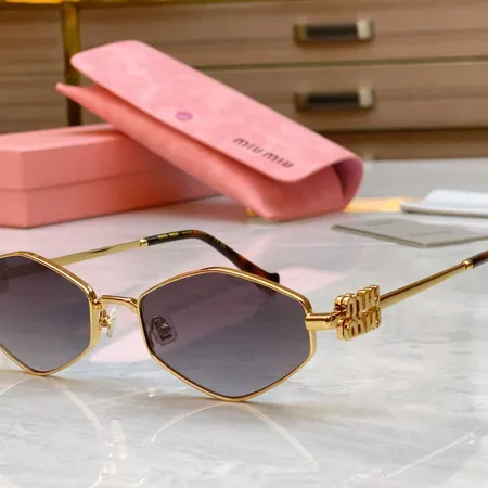 スーパーコピー ミュウミュウ サングラス