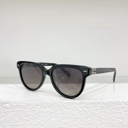 スーパーコピー ミュウミュウ サングラス