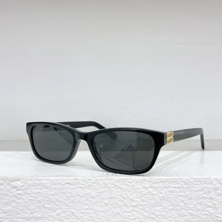 スーパーコピー ミュウミュウ サングラス