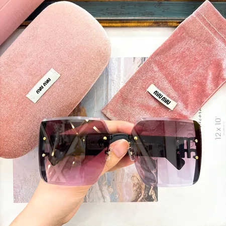 スーパーコピー ミュウミュウ サングラス