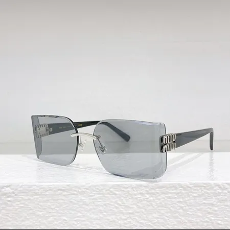 スーパーコピー ミュウミュウ サングラス
