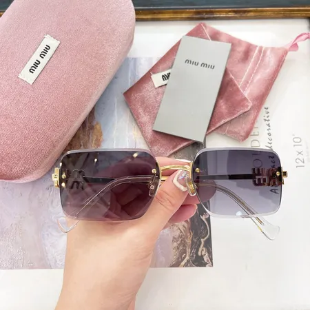 スーパーコピー ミュウミュウ サングラス