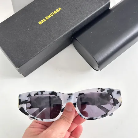 スーパーコピー バレンシアガ サングラス