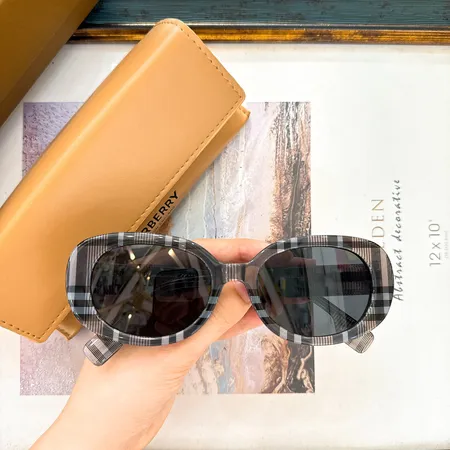 スーパーコピー バーバリー ス サングラス