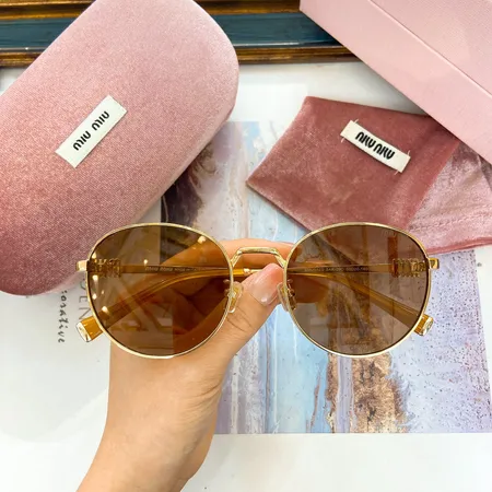 スーパーコピー ミュウミュウ サングラス