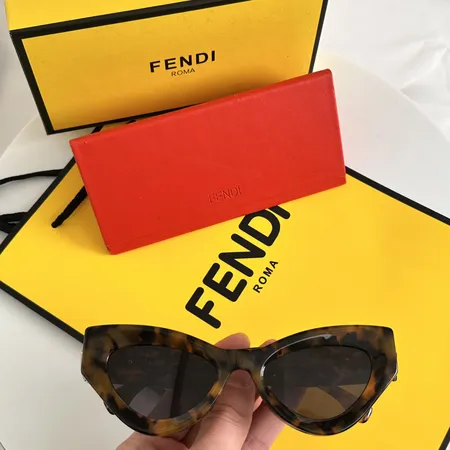 スーパーコピー フェンディ サングラス