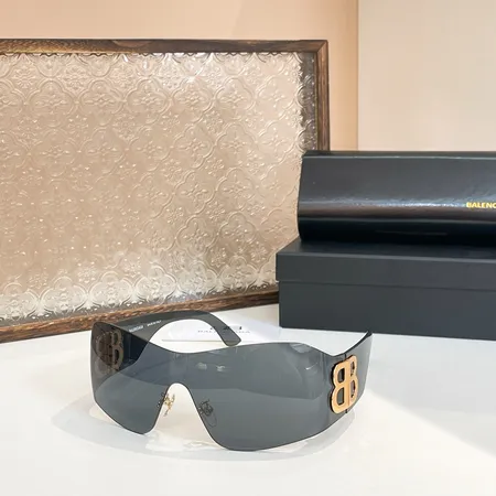 スーパーコピー バレンシアガ サングラス