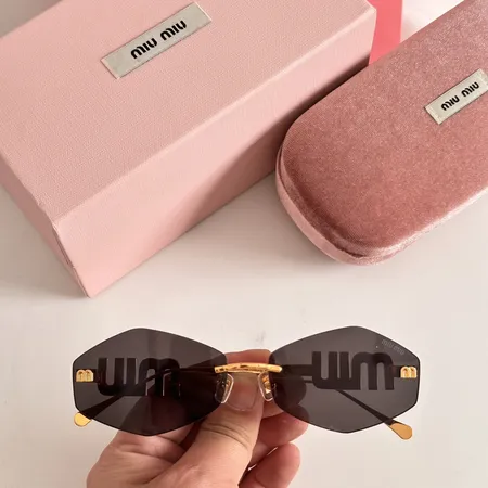 スーパーコピー ミュウミュウ サングラス