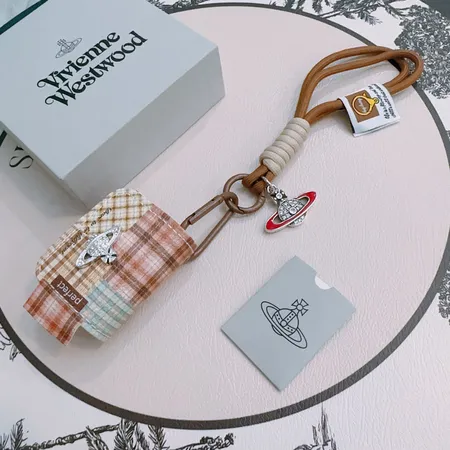  スーパーコピー ヴィヴィアン・ウエストウッド キーホルダー