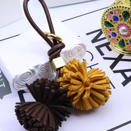 スーパーコピー ミュウミュウ キーホルダー