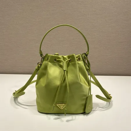 スーパーコピー プラダ キーホルダー