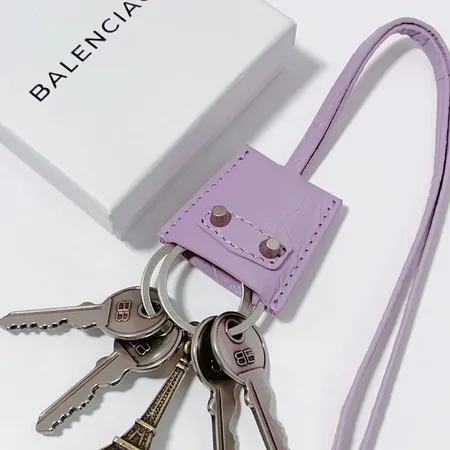 スーパーコピー バレンシアガ キーホルダー