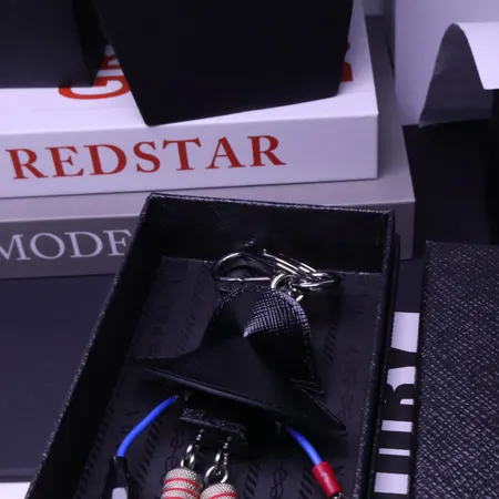 スーパーコピー プラダ キーホルダー