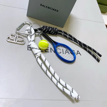 スーパーコピー バレンシアガ キーホルダー