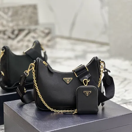 スーパーコピー バレンシアガ キーホルダー