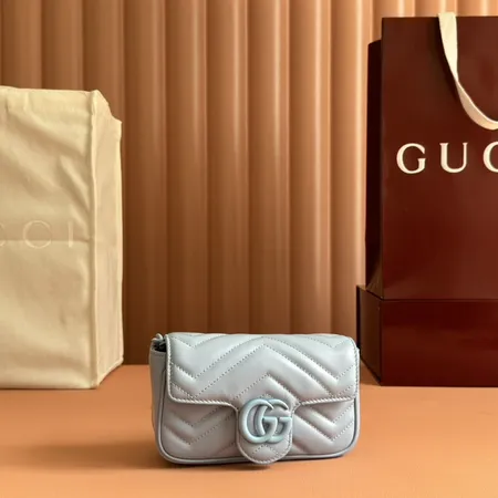 スーパーコピー ルイヴィトン キーホルダー