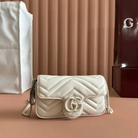 スーパーコピー ルイヴィトン キーホルダー