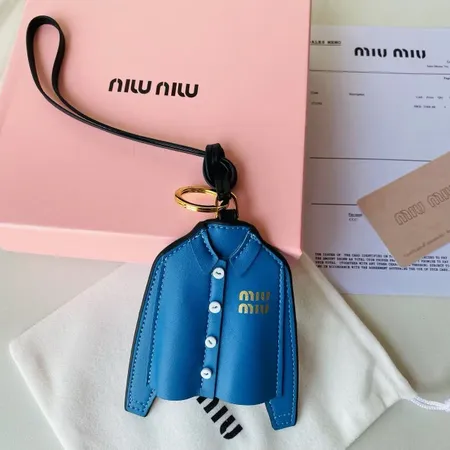 スーパーコピー ミュウミュウ キーホルダー