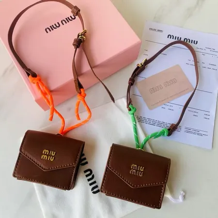 スーパーコピー ミュウミュウ キーホルダー