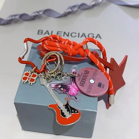 スーパーコピー バレンシアガ キーホルダー