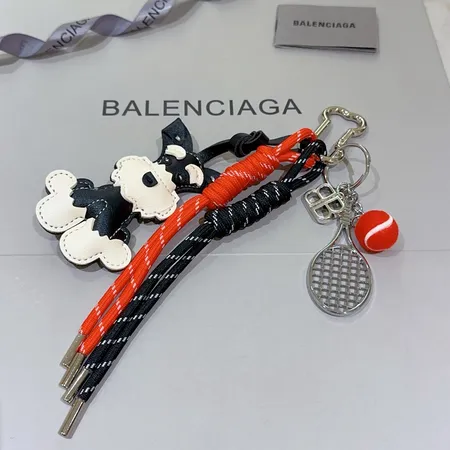 スーパーコピー バレンシアガ キーホルダー