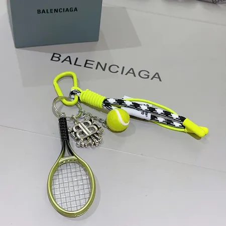 スーパーコピー バレンシアガ キーホルダー