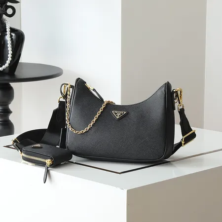 スーパーコピー プラダ キーホルダー