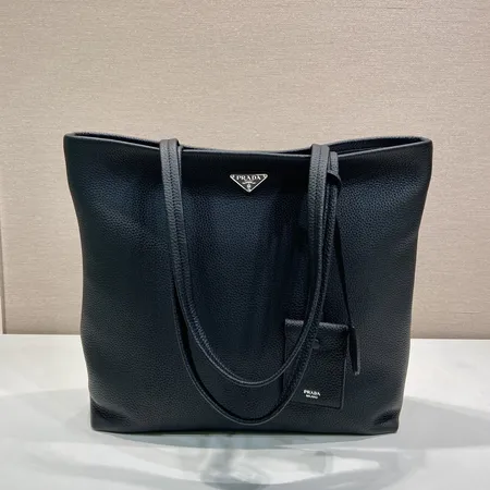 スーパーコピー プラダ キーホルダー