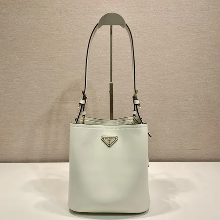 スーパーコピー プラダ キーホルダー