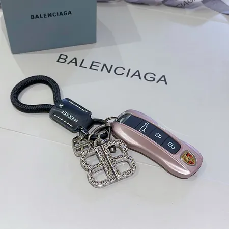 スーパーコピー バレンシアガ キーホルダー