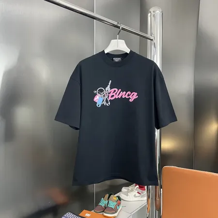 スーパーコピー バレンシアガ キーホルダー