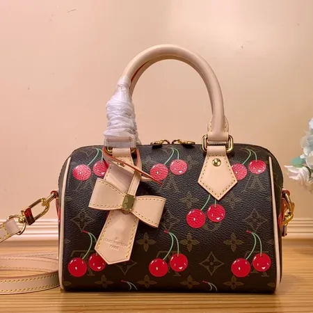 スーパーコピー ルイヴィトン キーホルダー