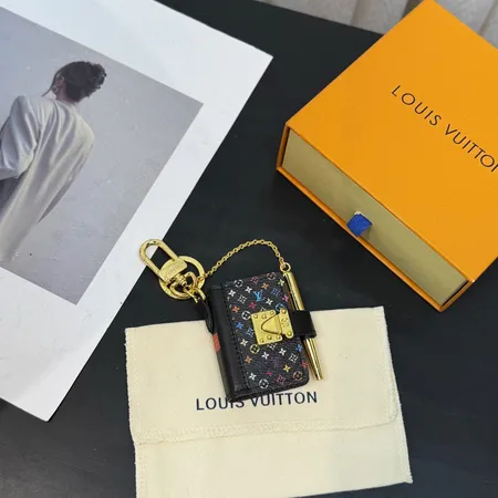 スーパーコピー ルイヴィトン キーホルダー