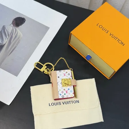 スーパーコピー ルイヴィトン キーホルダー