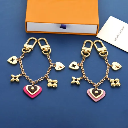 スーパーコピー ルイヴィトン キーホルダー