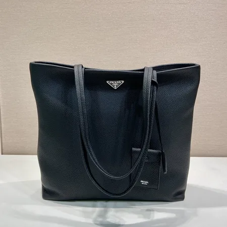 スーパーコピー プラダ キーホルダー