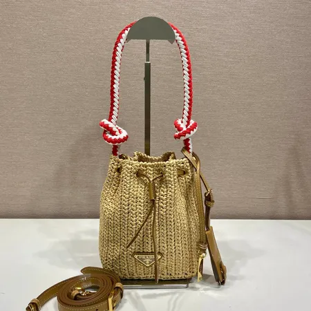 スーパーコピー バレンシアガ キーホルダー