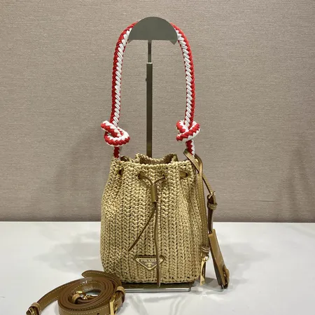 スーパーコピー プラダ キーホルダー