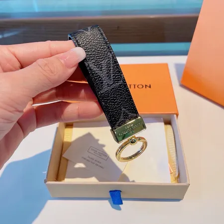 スーパーコピー フェンディ キーホルダー