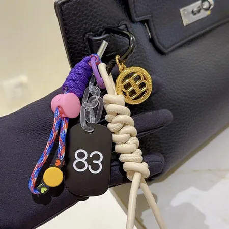 スーパーコピー バレンシアガ キーホルダー