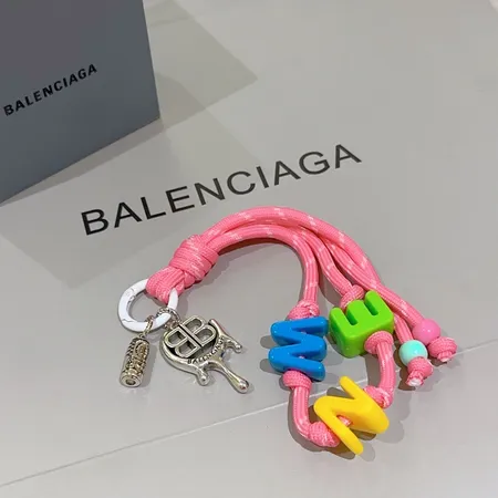 スーパーコピー バレンシアガ キーホルダー