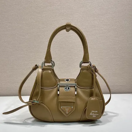 スーパーコピー バレンシアガ キーホルダー