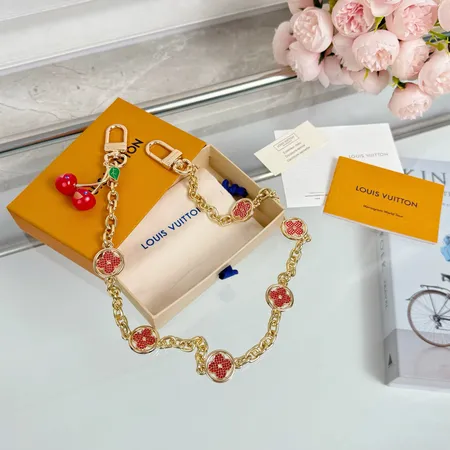 スーパーコピー ルイヴィトン キーホルダー