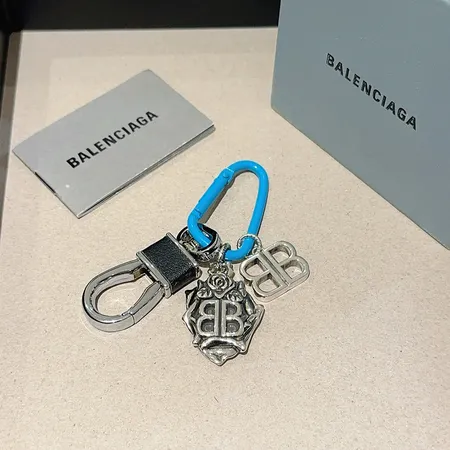 スーパーコピー バレンシアガ キーホルダー